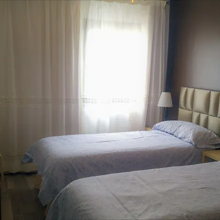 森特纳里欧酒店 旅馆 *