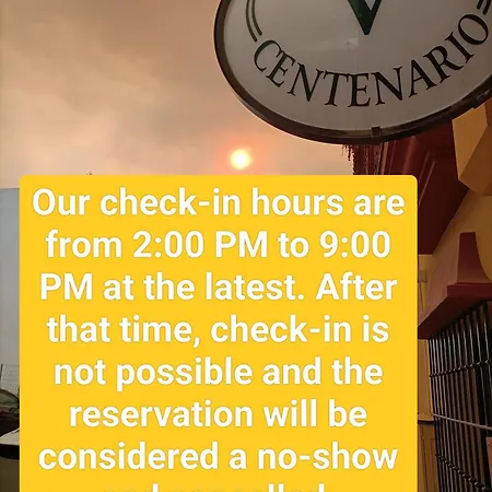 Hospederia V Centenario Хостел *