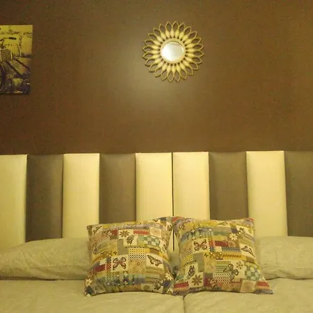 森特纳里欧酒店 旅馆 *