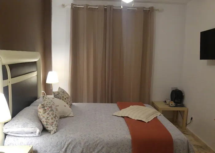 Hospederia V Centenario * Estepona