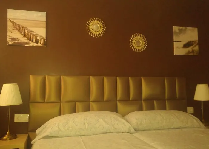 Hospederia V Centenario Estepona