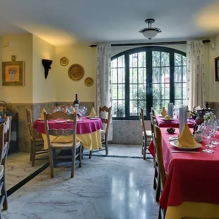 Hospederia V Centenario * Эстепона