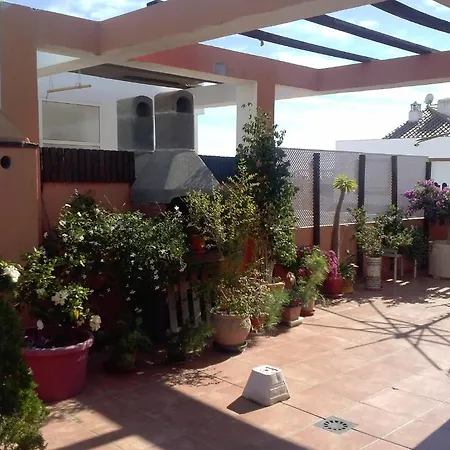 Hospederia V Centenario Хостел Эстепона