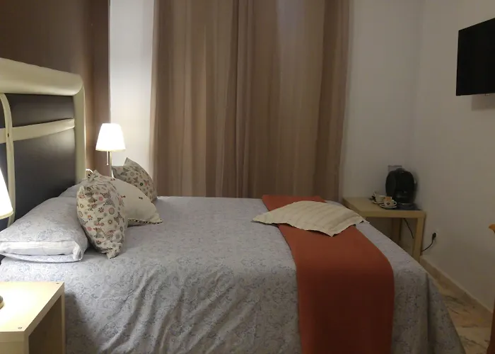 Hostel Hospederia V Centenario Estepona