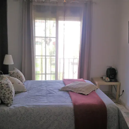 Hospederia V Centenario * Estepona