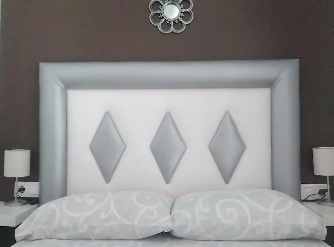 Hospederia V Centenario Ostello Estepona